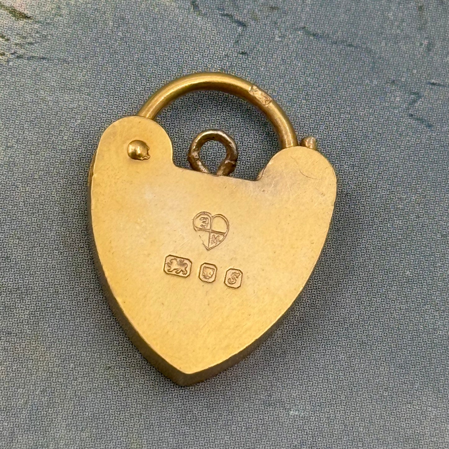 Vintage Padlock Kalp Charm