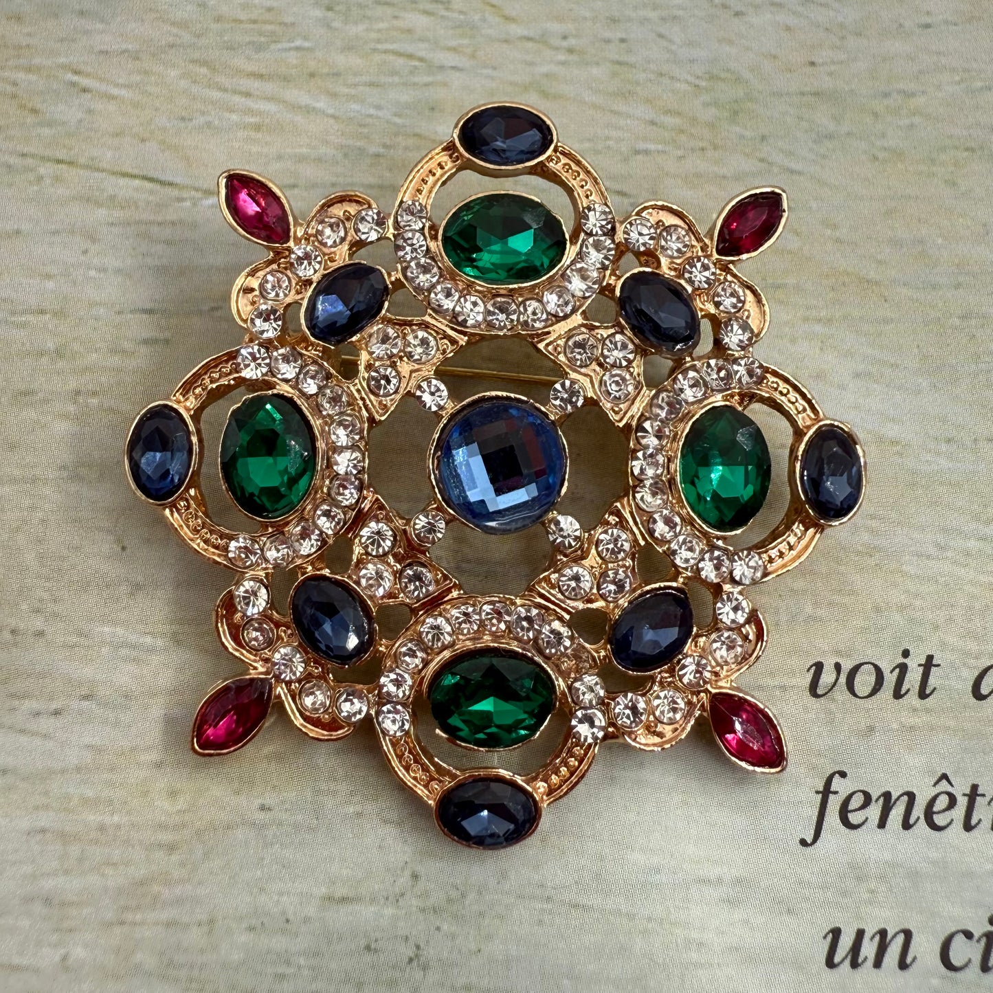 Vintage Stili Kristal Broş