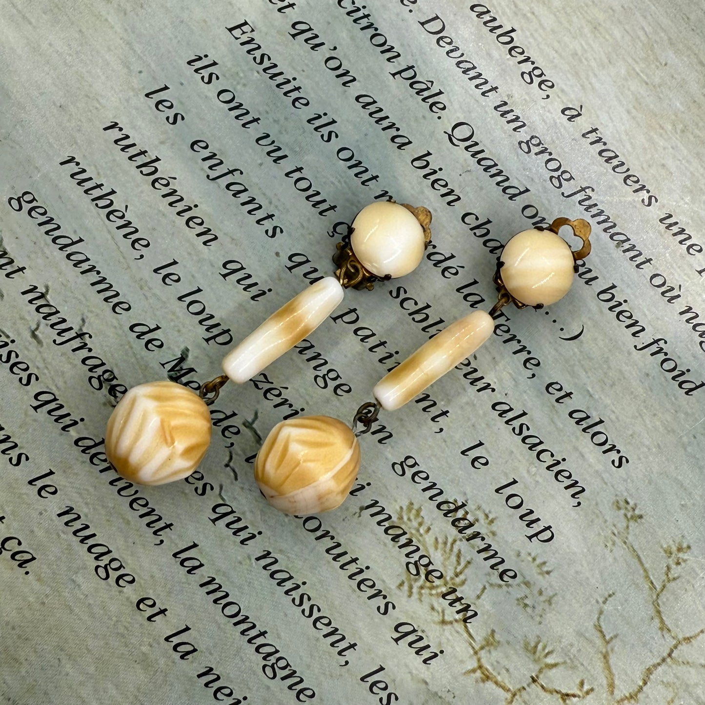 W.Germany İmzalı Kemik Vintage Küpe