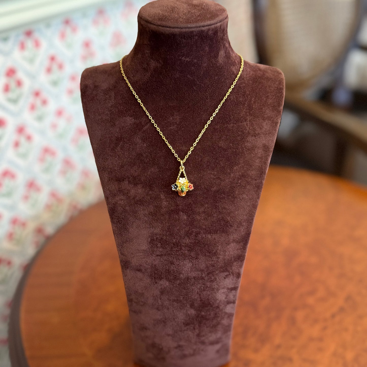 Sphinx İmzalı Vintage Çiçek Sepeti Kolye