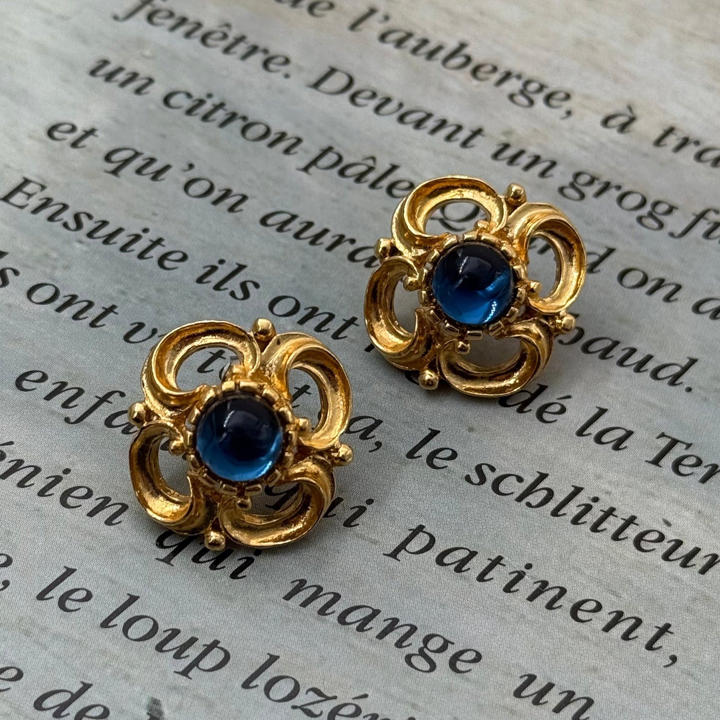 Sphinx İmzalı Mavi Taşlı Vintage Küpe