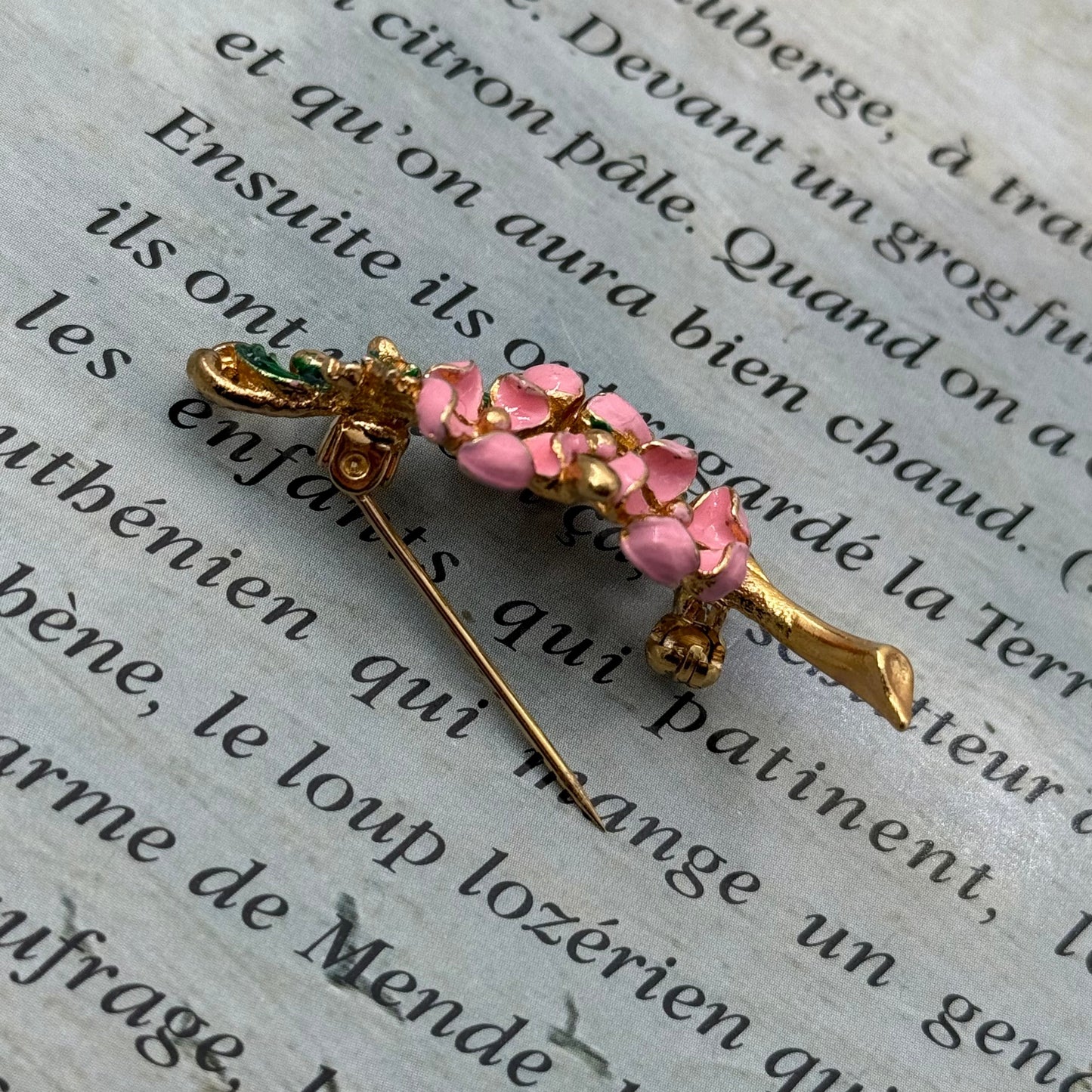 Sphinx İmzalı Vintage Çiçek Broş