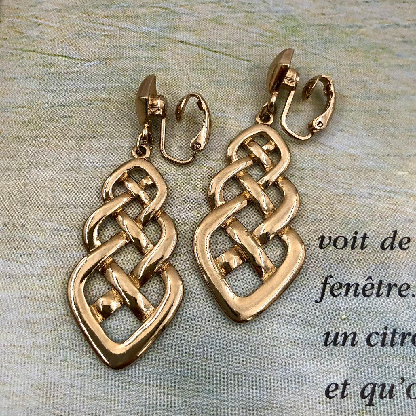 Vintage Gold Örgü Küpe