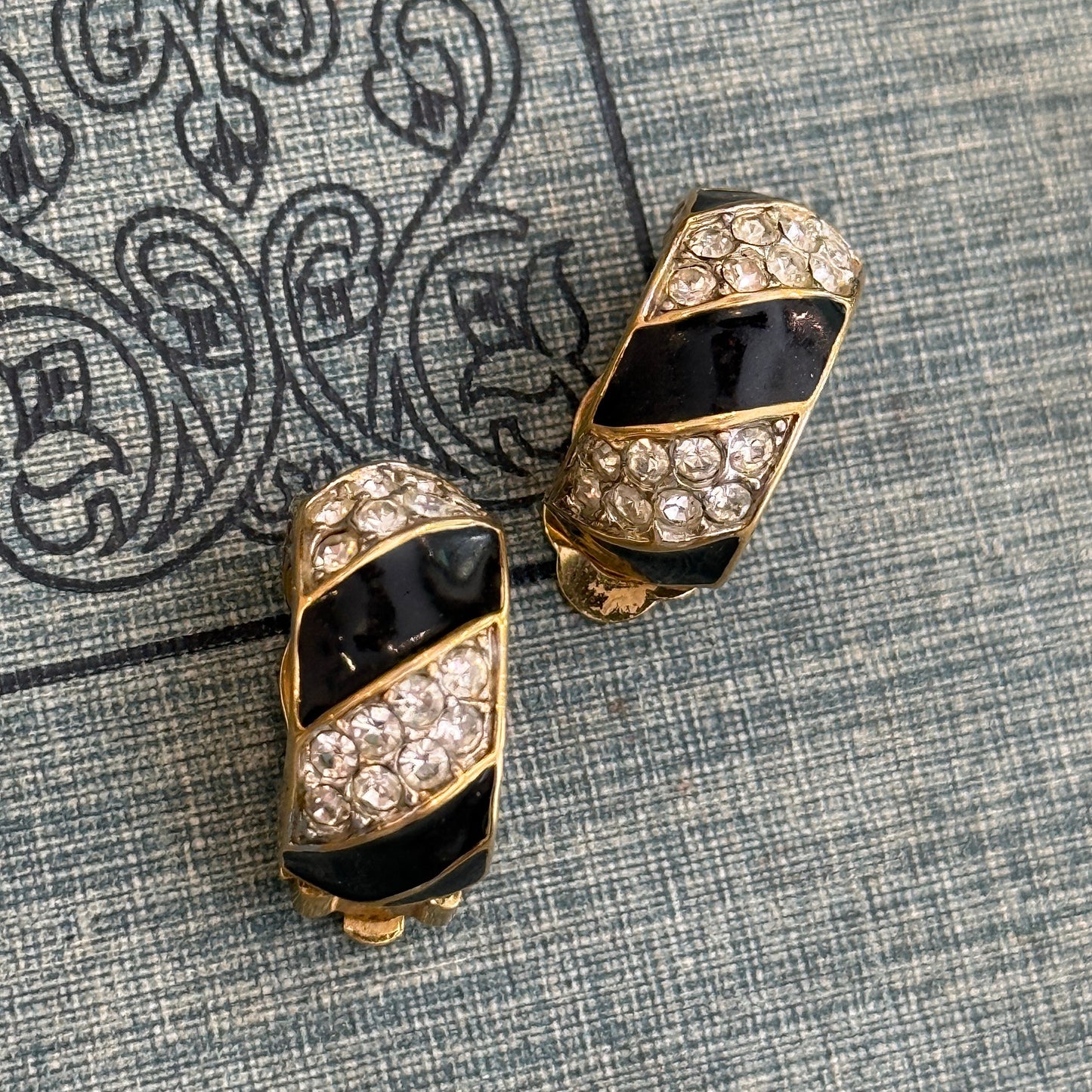 Nina Ricci İmzalı Vintage Küpe