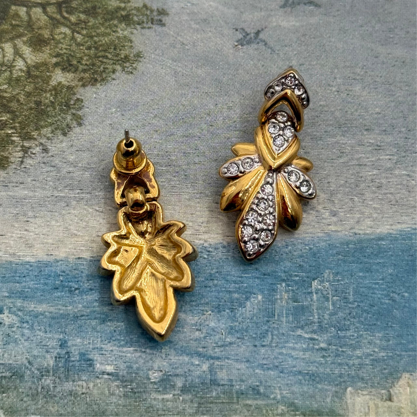 Vintage Taşlı Gold Küpe