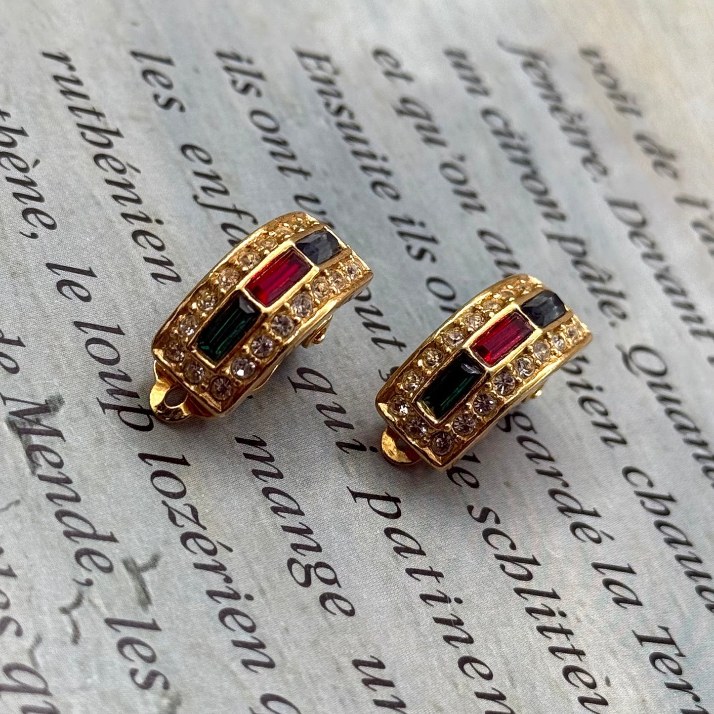 Sphinx İmzalı Vintage Kristal Taşlı Küpe