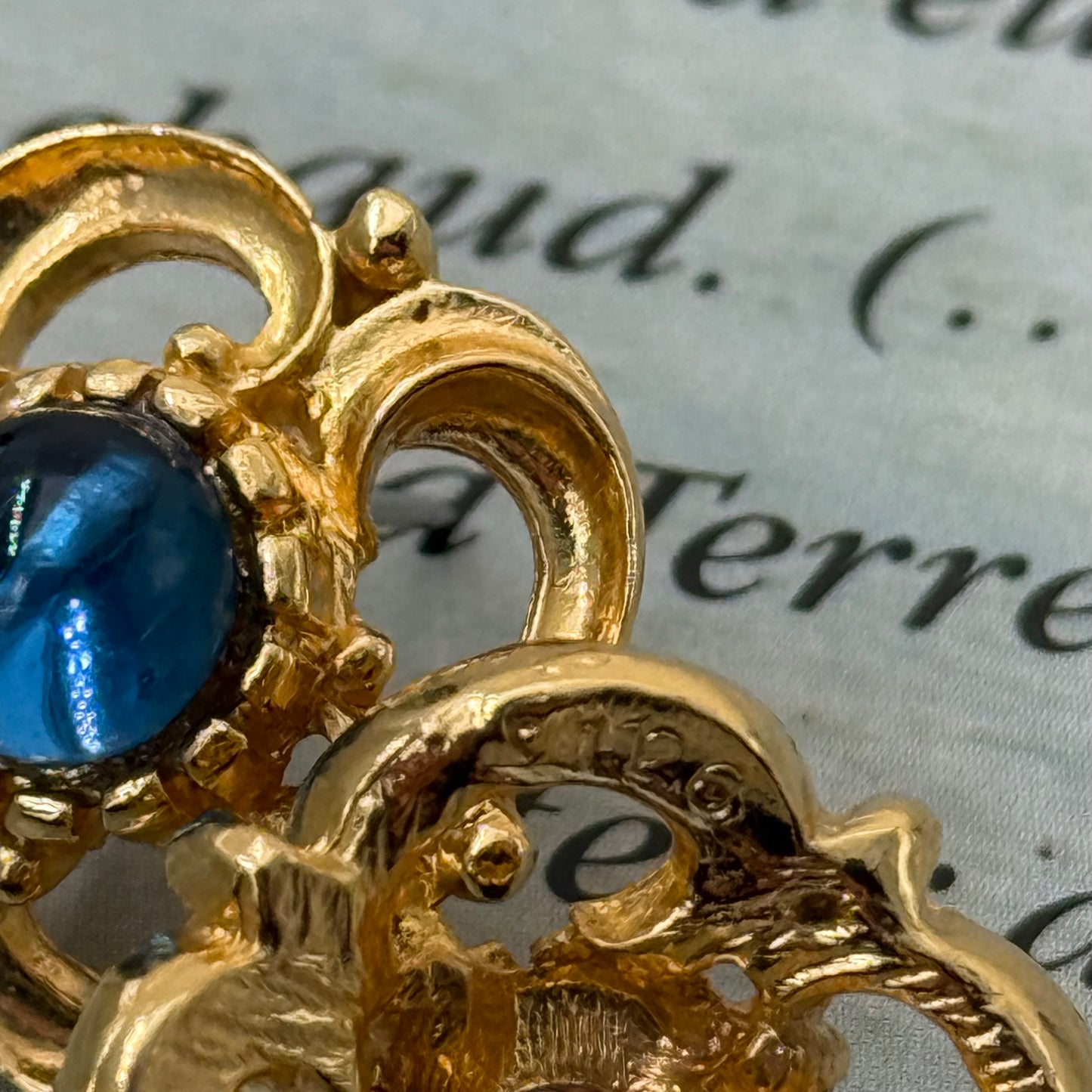 Sphinx İmzalı Mavi Taşlı Vintage Küpe