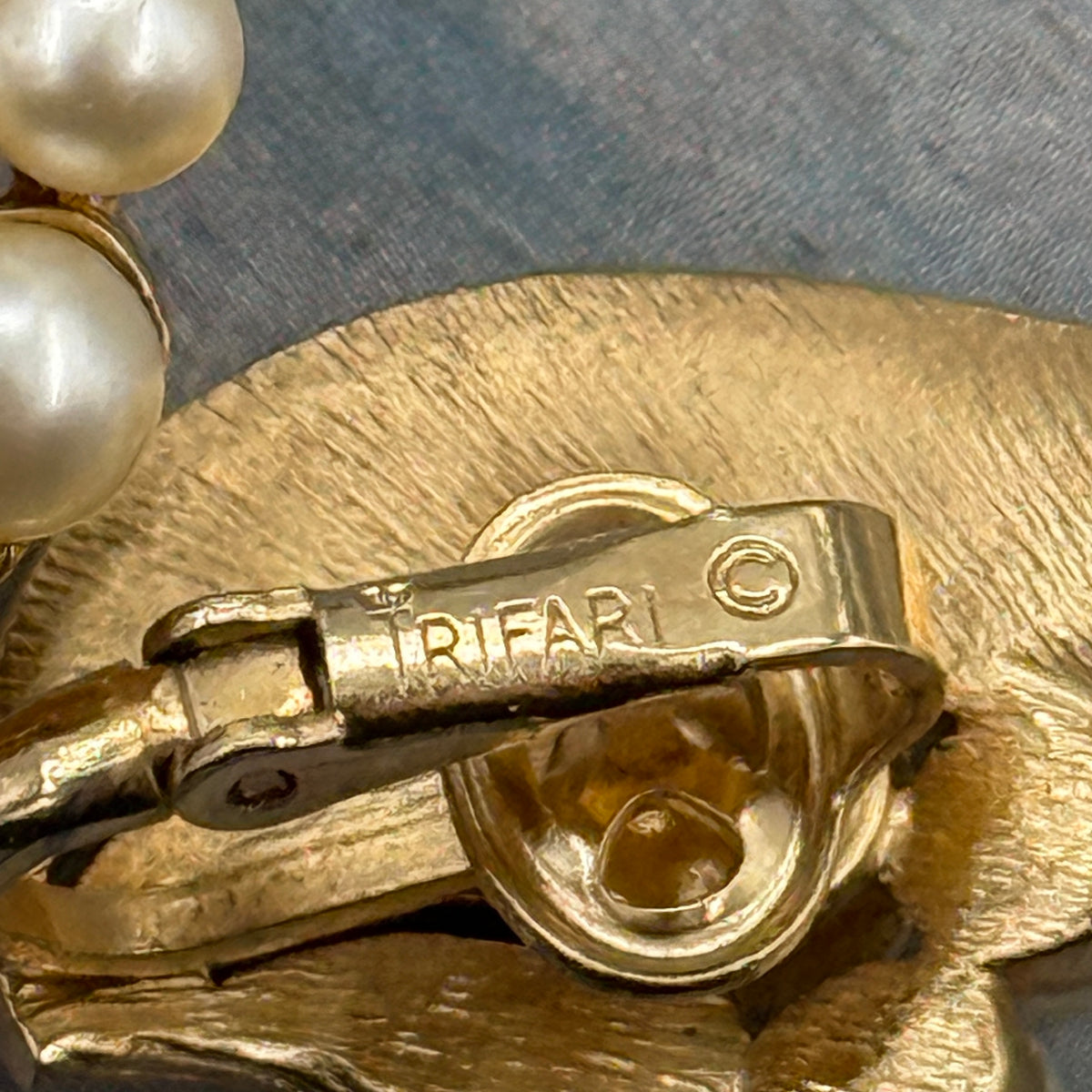 Trifari İmzalı Vintage İnci Küpe
