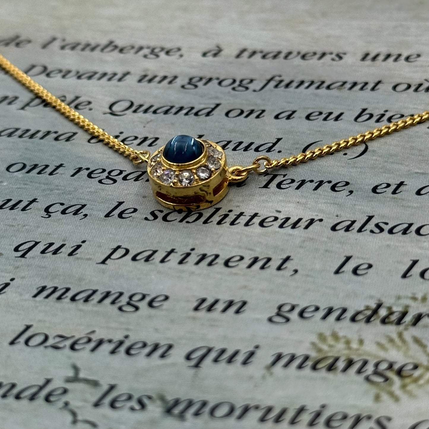 Vintage Sphinx Kolye