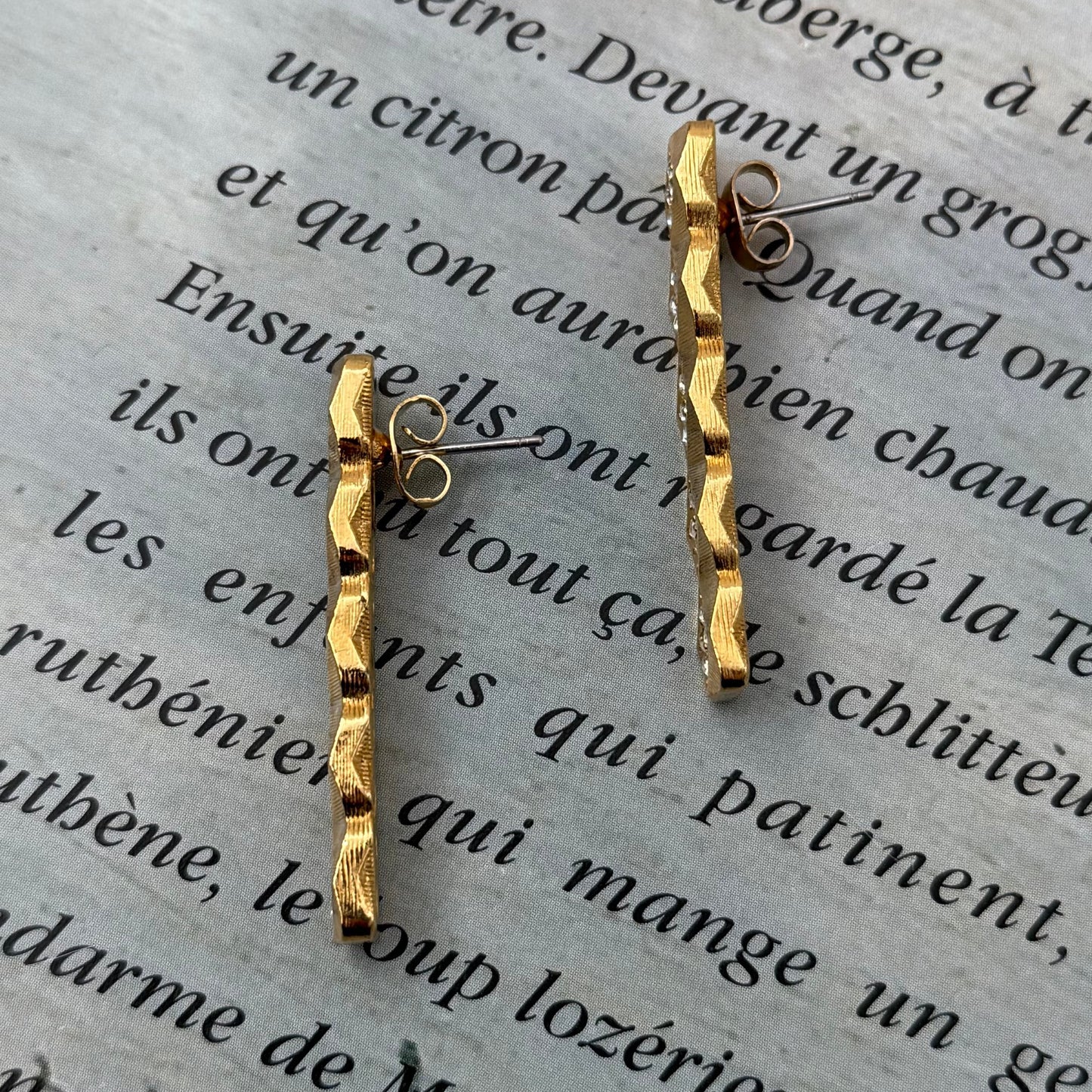 Sphinx İmzalı Vintage Kristal Taşlı Küpe