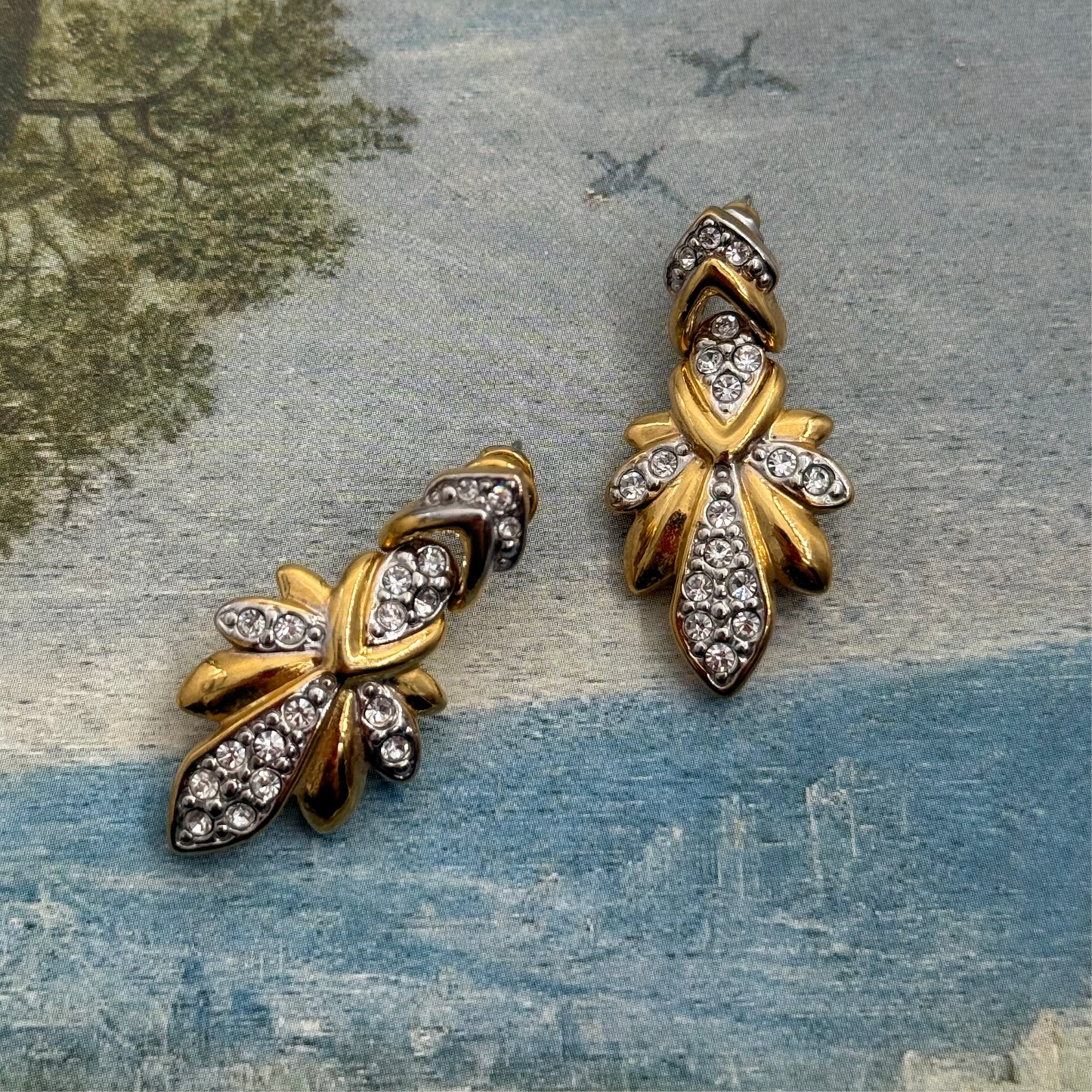 Vintage Taşlı Gold Küpe