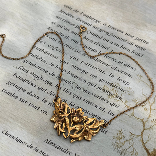 Vintage Floral Kolye