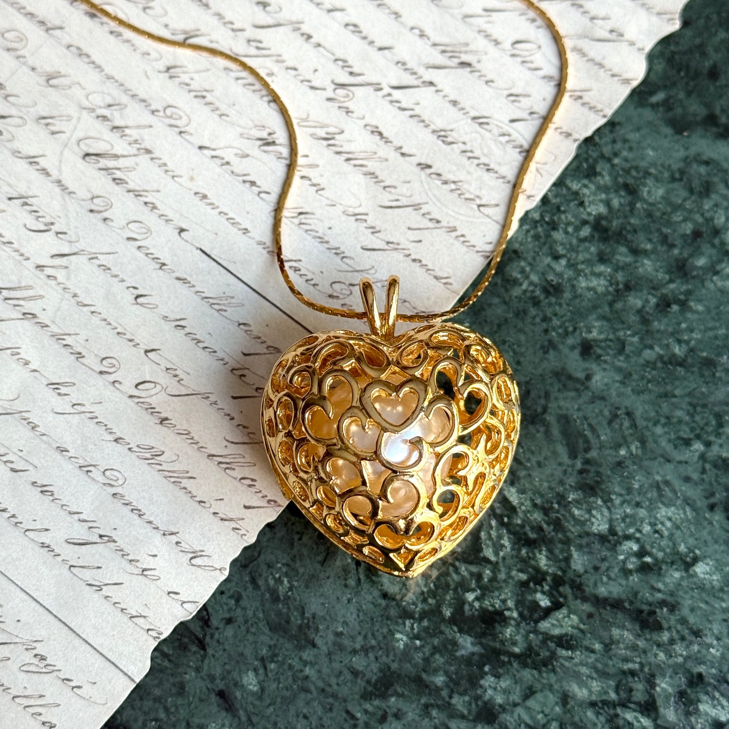 Vintage Openwork Kalp Kolye
