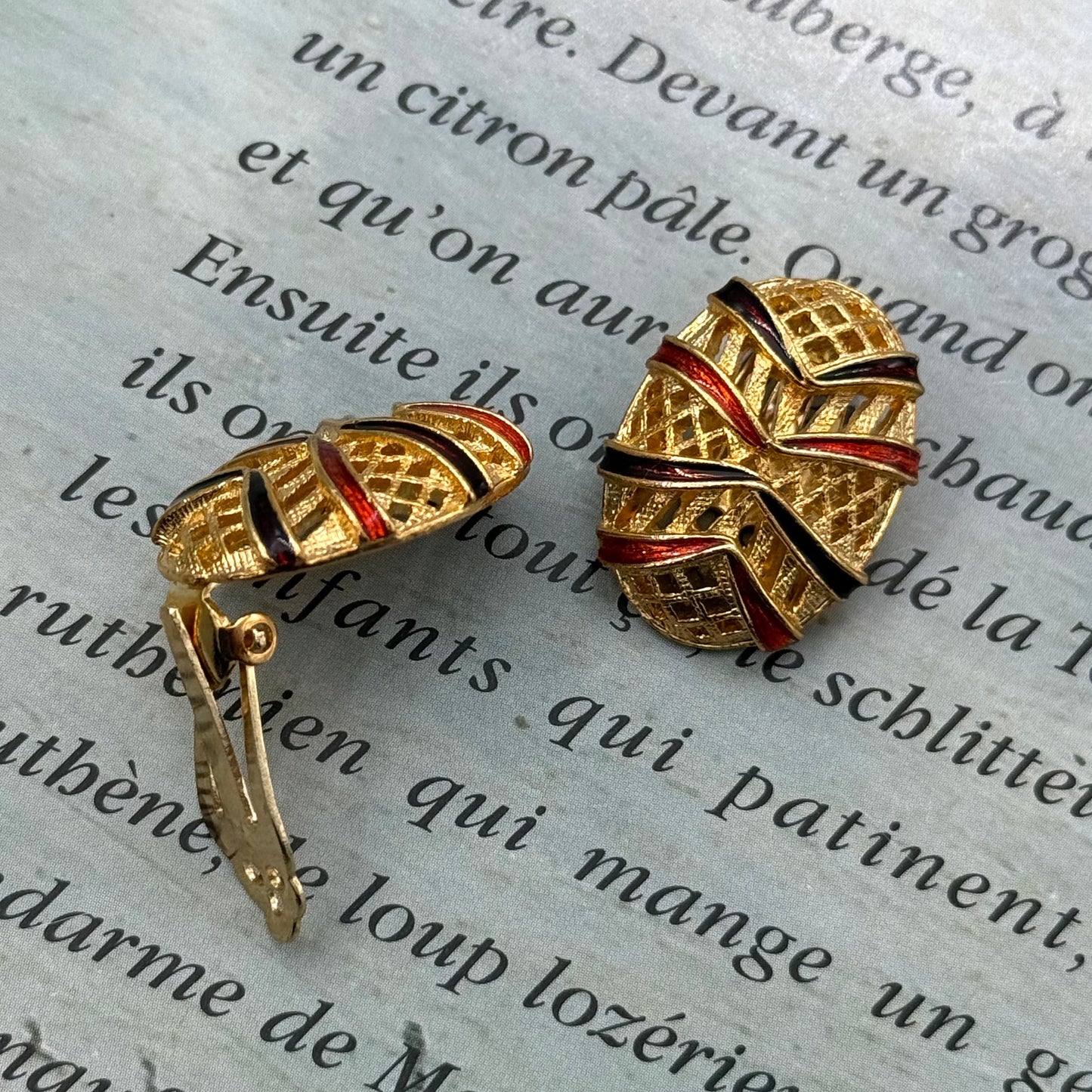 Sphinx İmzalı Vintage Mineli Küpe