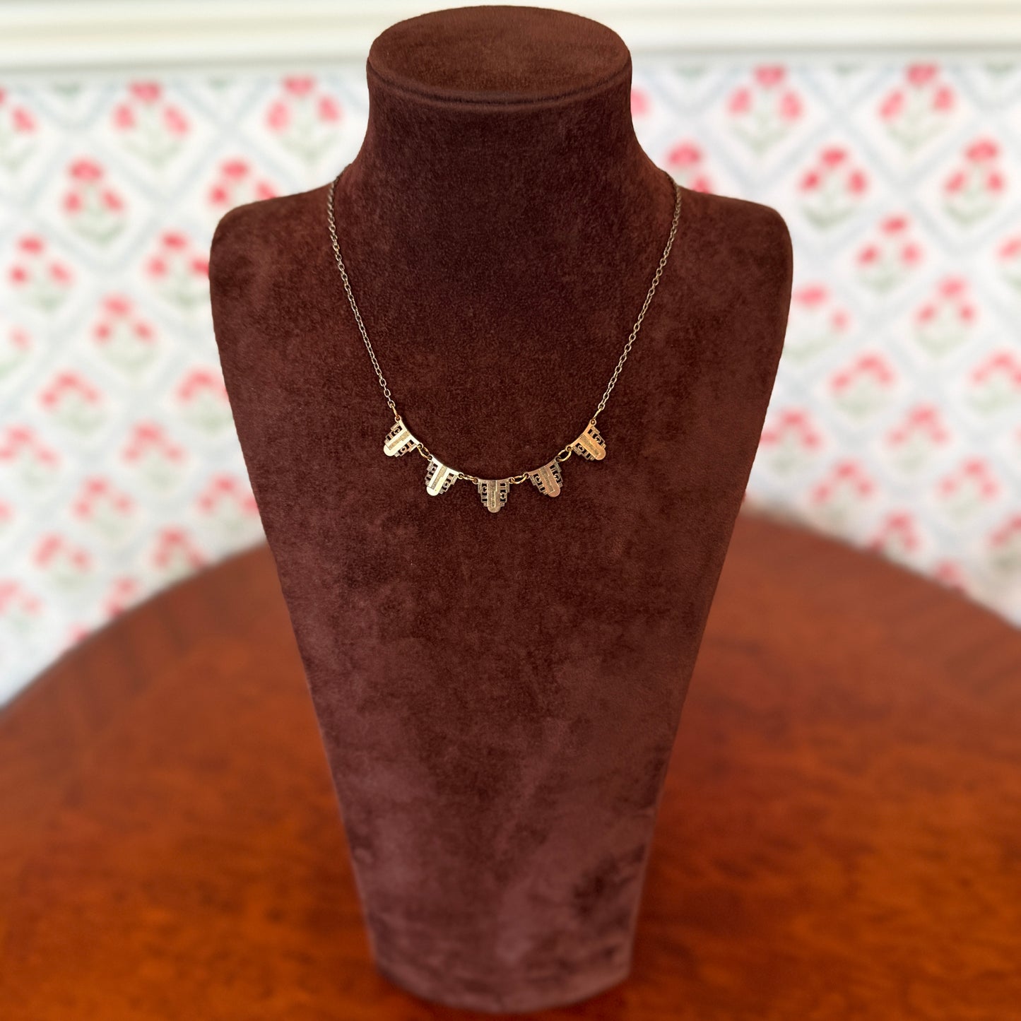 Vintage Art Deco Kolye