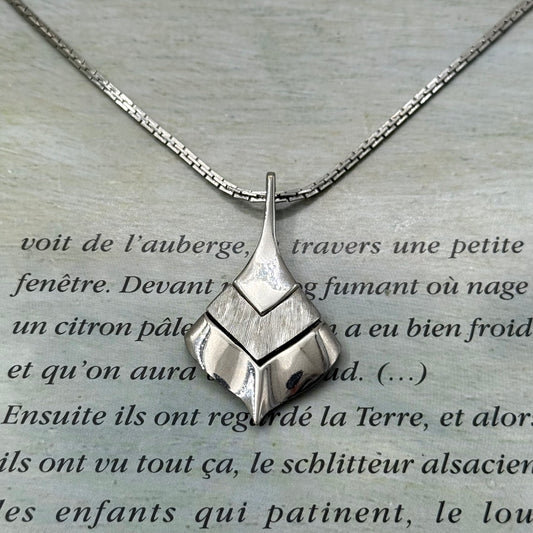 Vintage Art Deco Kolye