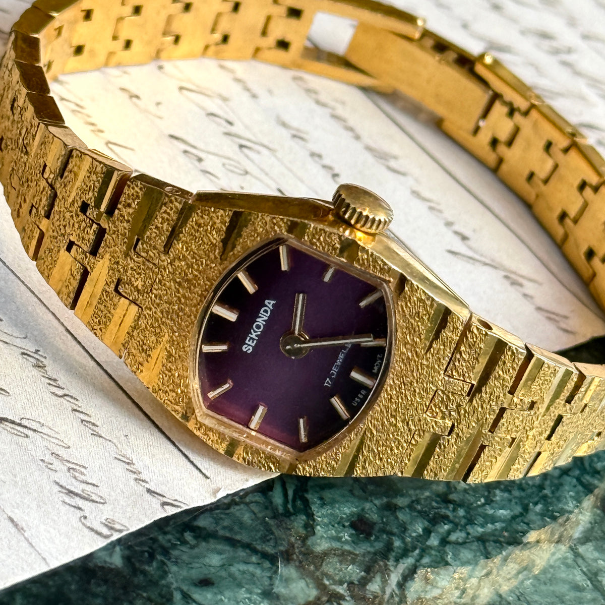 Sekonda Mor Kadranlı Vintage Saat