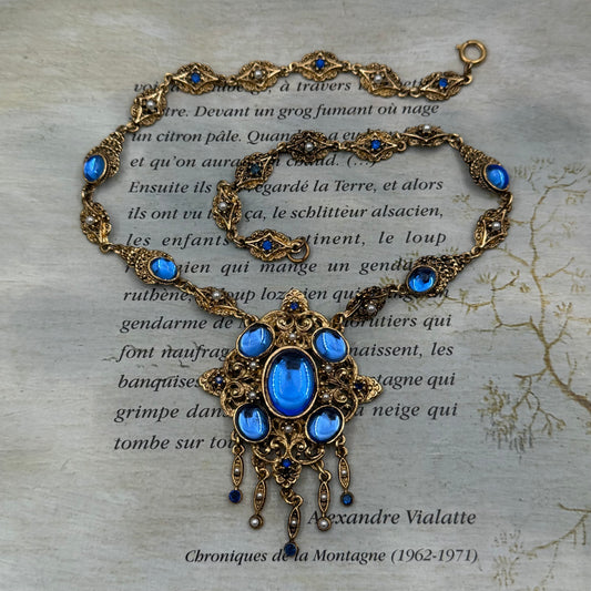 Hollywood İmzalı Vintage Kolye