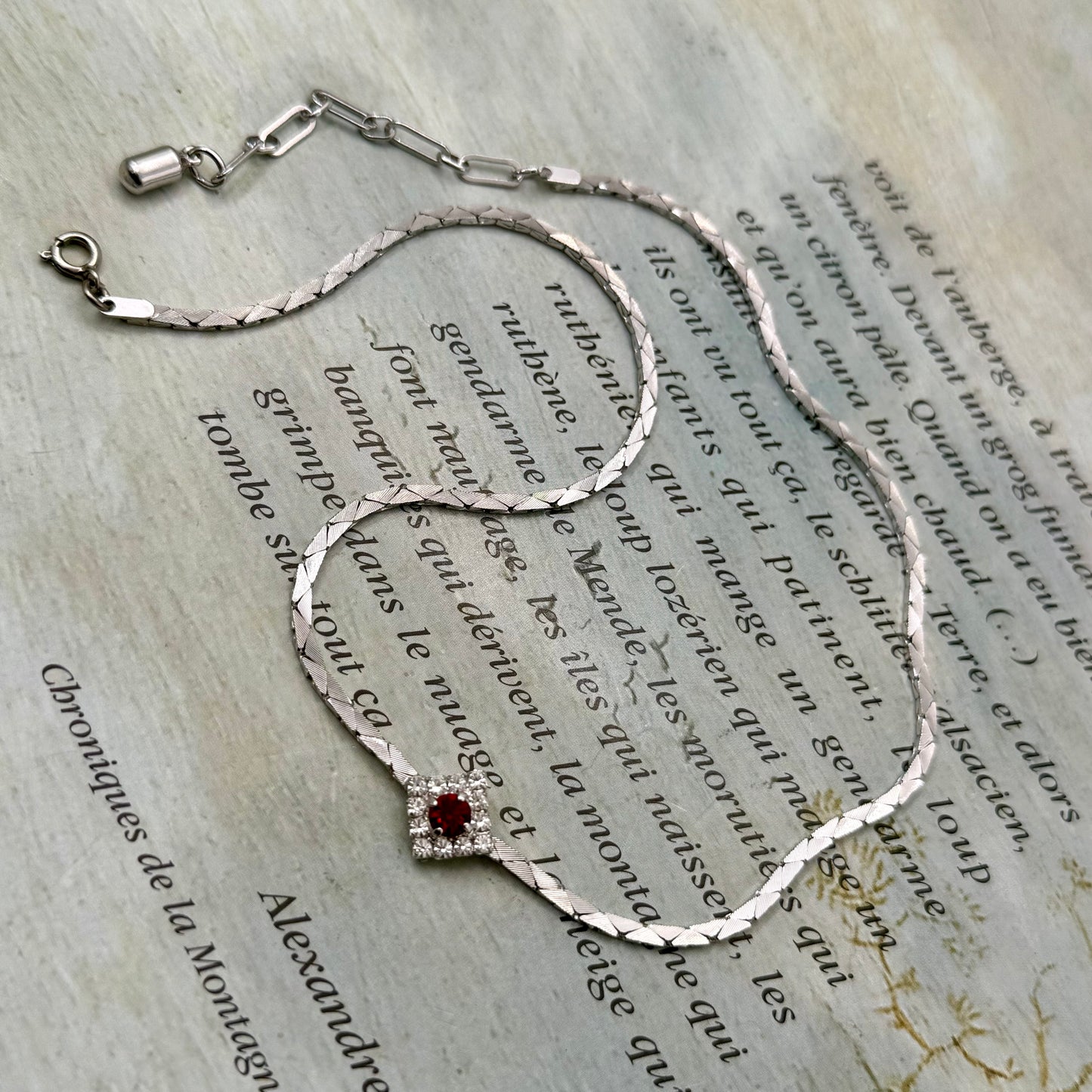 Sphinx İmzalı Vintage Kristal Kolye