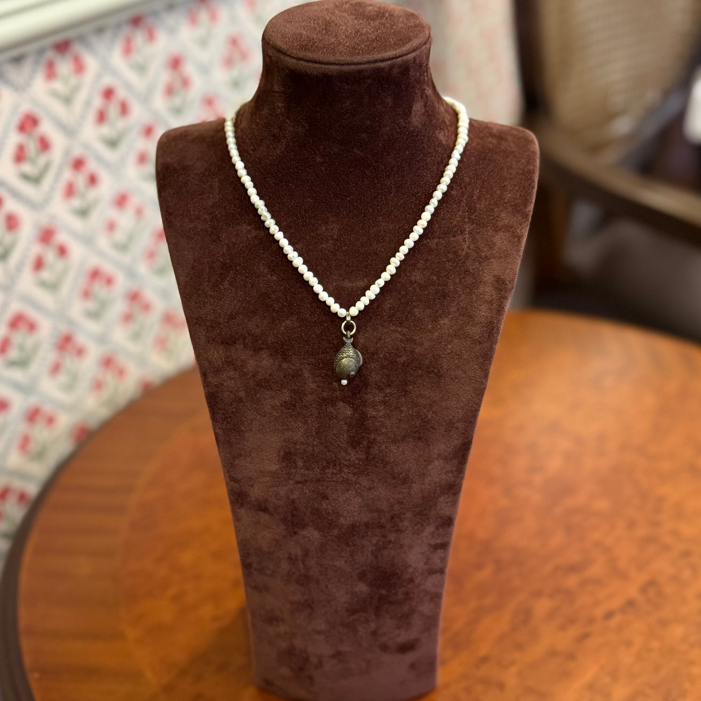 Vintage Balık Figürlü İnci Kolye