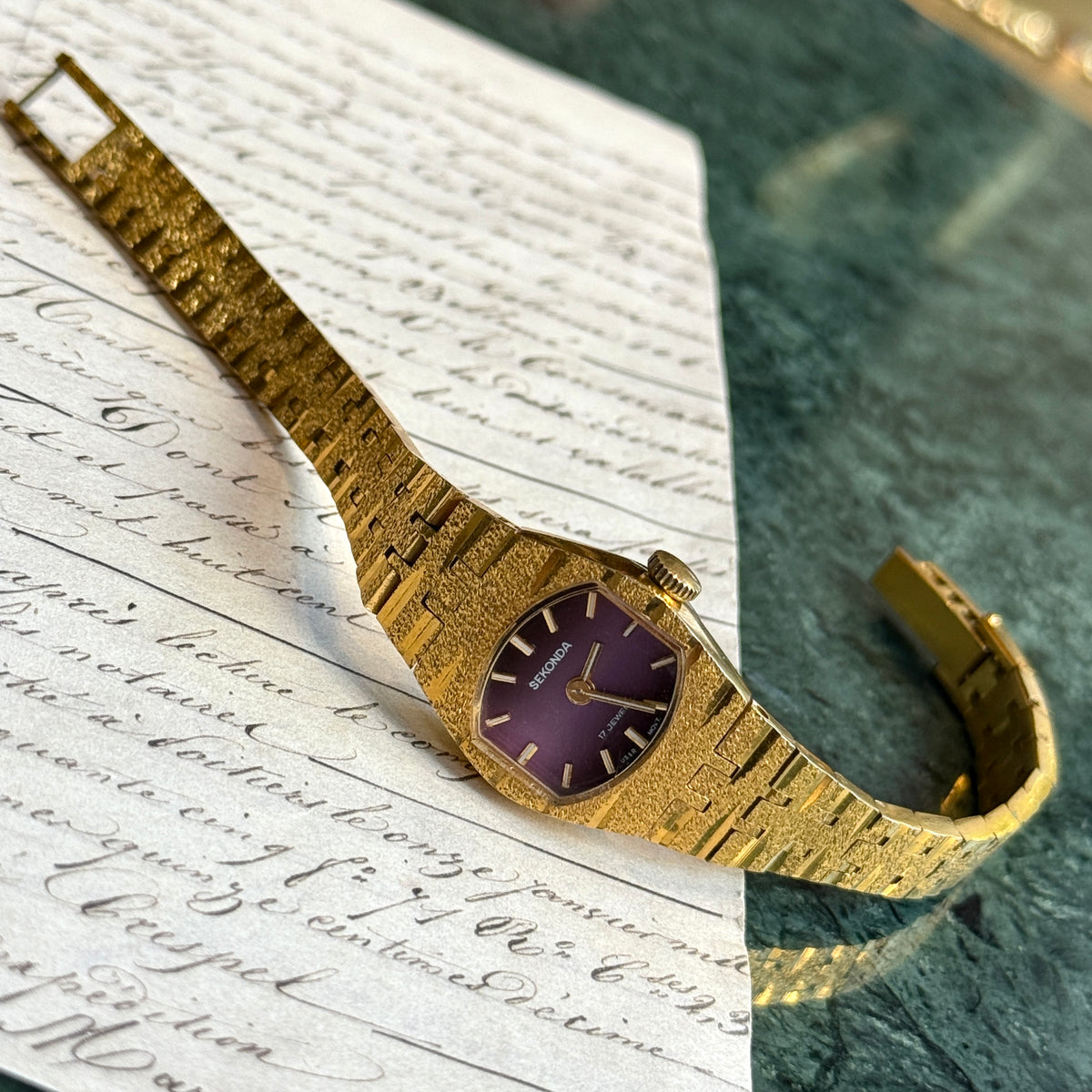 Sekonda Mor Kadranlı Vintage Saat