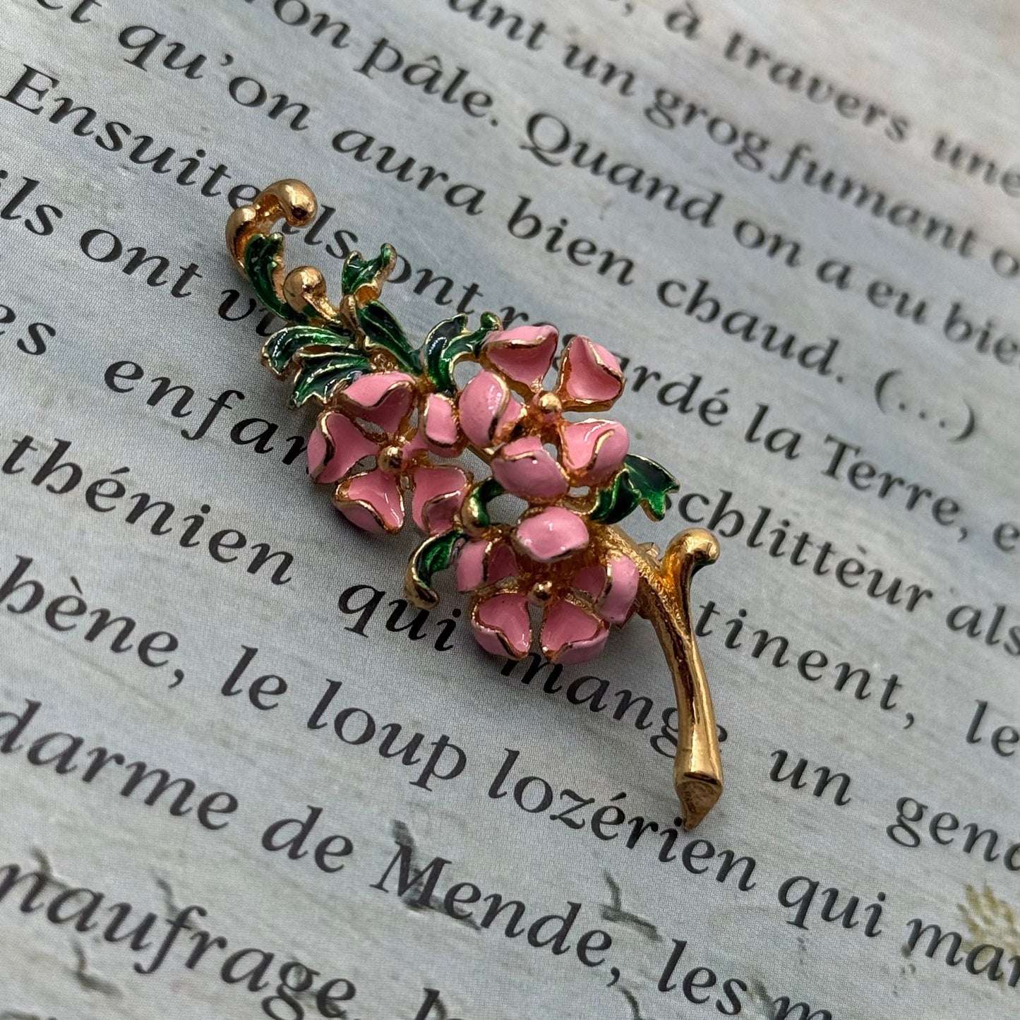 Sphinx İmzalı Vintage Çiçek Broş