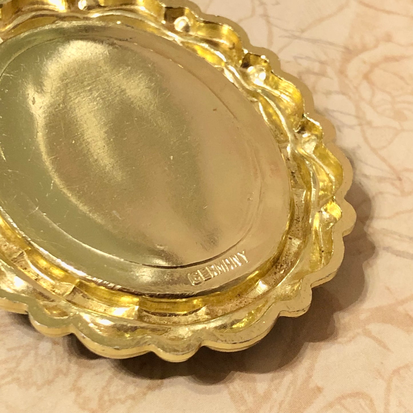Vintage Germany Madalyon Kolye