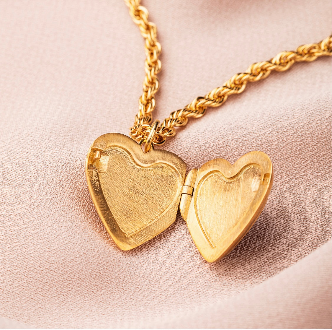Kırmızı Mineli Kalp Locket Kolye - Artisan Koleksiyonu